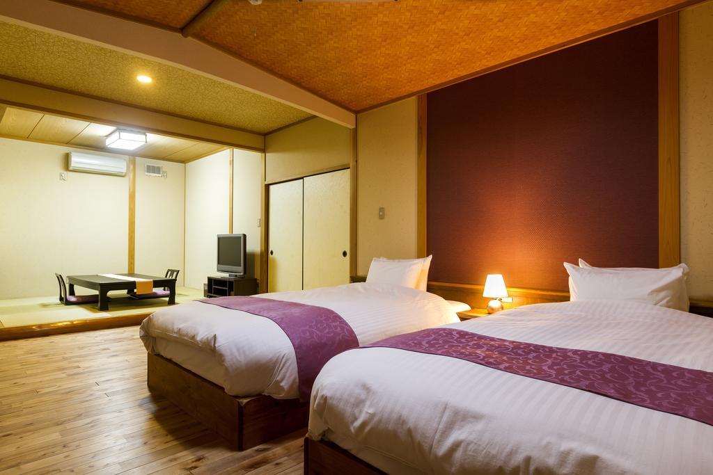 Hotel Yufuin Ryokuyu Esterno foto